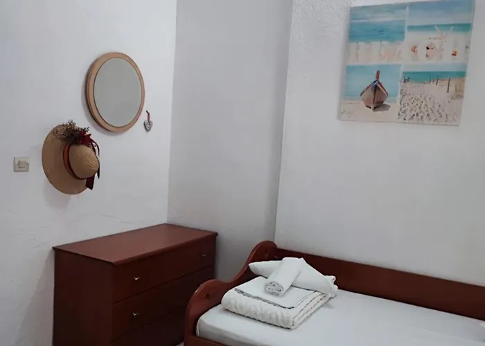 Appartement Siviri Rental Houses *