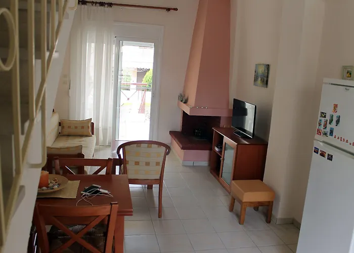 Appartement Siviri Rental Houses