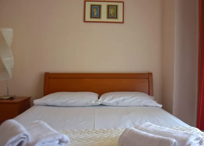 Appartement Siviri Rental Houses